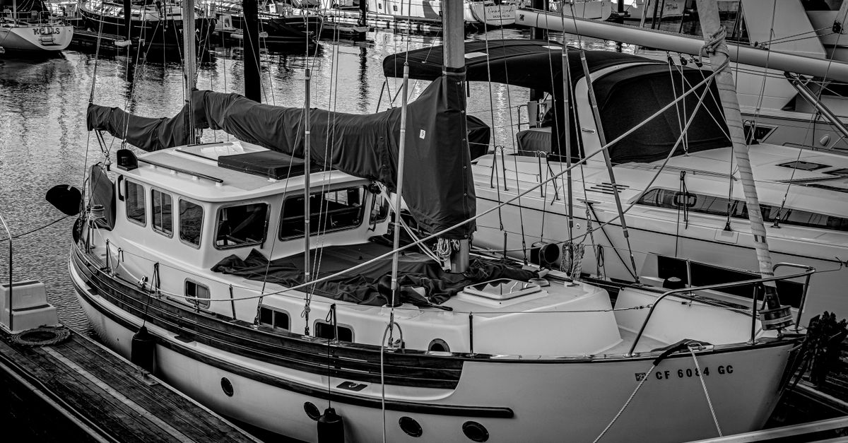 Yacht Berthing Assistance at Portonovi Marina
